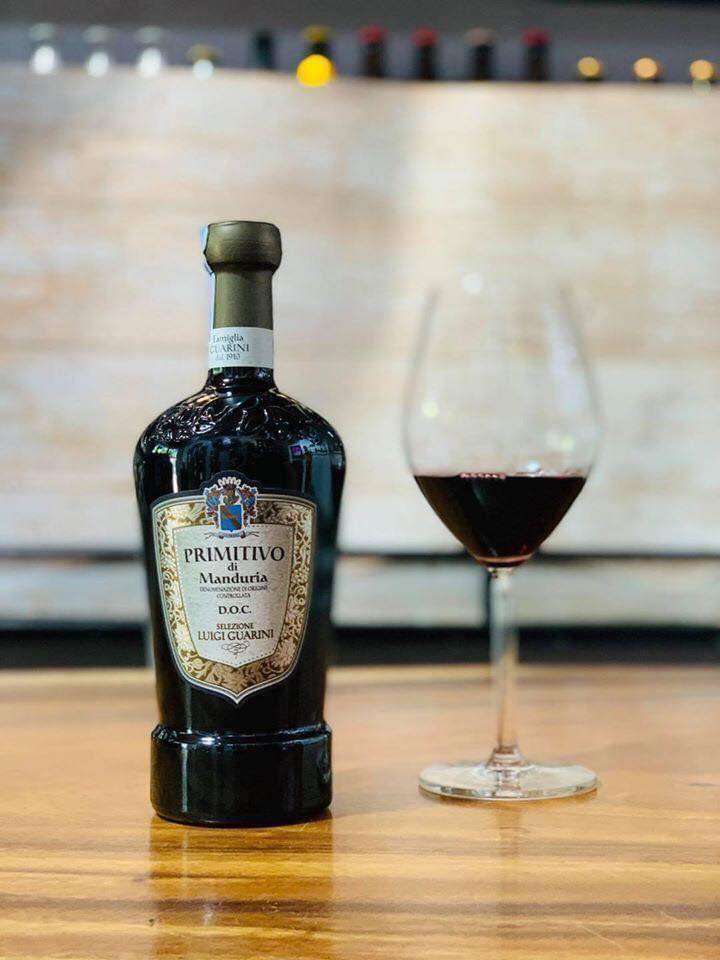 gia ruou vang primitivo